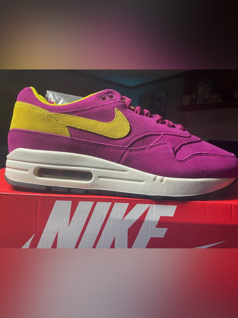 Nike Air Max 1 Dynamic Berry 9.5M-11W